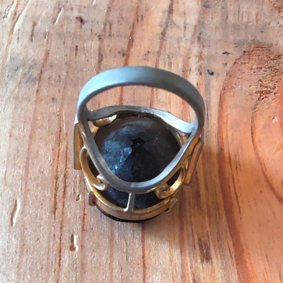 Vintage handcrafted statement ring - Picture 3 of 8